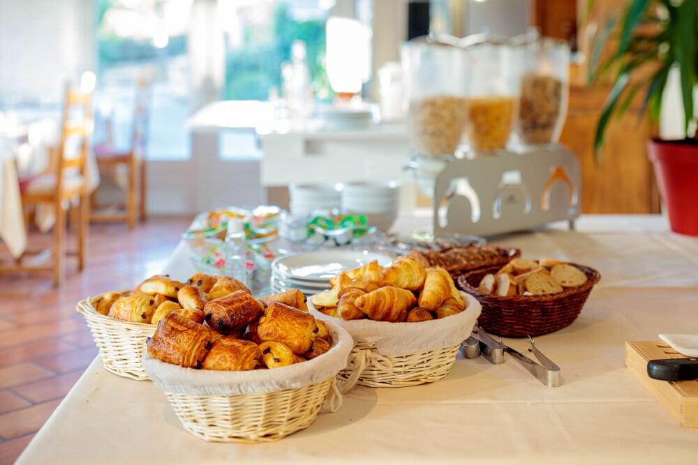 Logis Hotel Noemys Morgon 维列莫尔贡 外观 照片